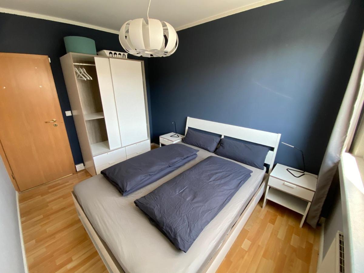 Moderne Ruhige Und Schone - Modern Quiet And Beautiful * Berlijn